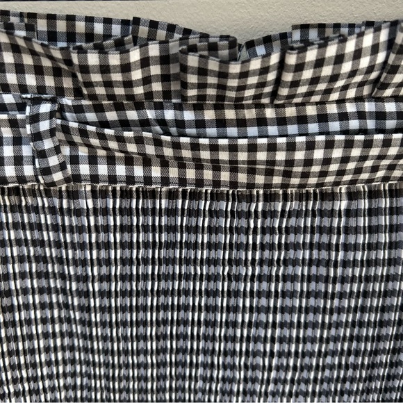 Zara ~new ~Gingham Check Smocked Pleated Skirt in size XS - Picture 5 of 13